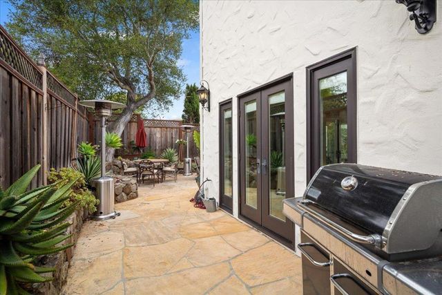 2920 Hillside Drive, Burlingame, CA 94010