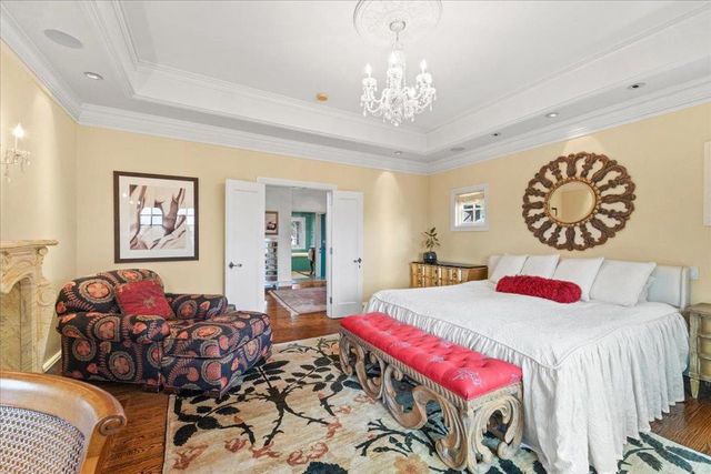 2920 Hillside Drive, Burlingame, CA 94010