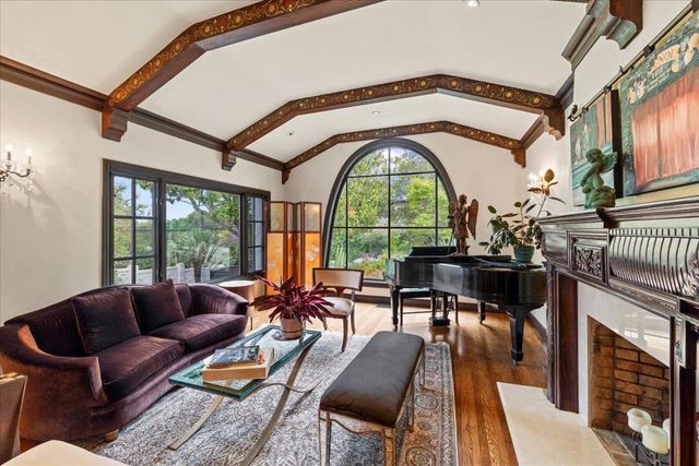 2920 Hillside Drive, Burlingame, CA 94010