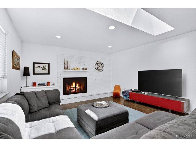 6385 W Frost Dr, Littleton, CO 80128