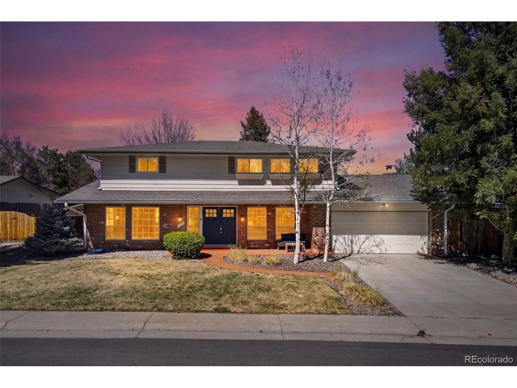 6385 W Frost Dr, Littleton, CO 80128