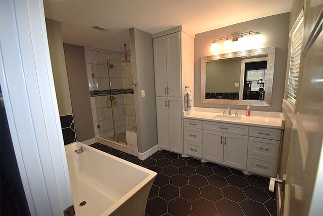 205 E 6th Street, Kaufman, TX 75142