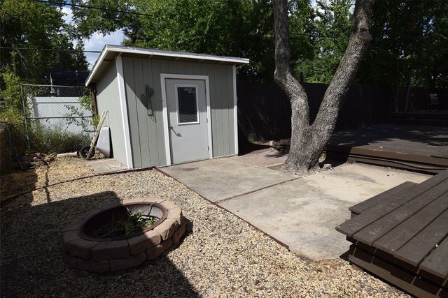 205 E 6th Street, Kaufman, TX 75142