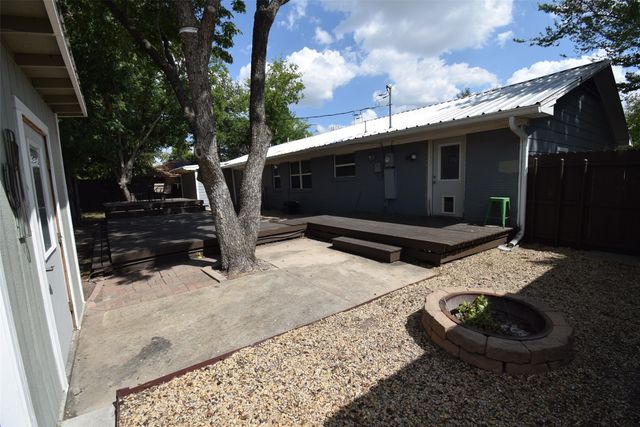 205 E 6th Street, Kaufman, TX 75142