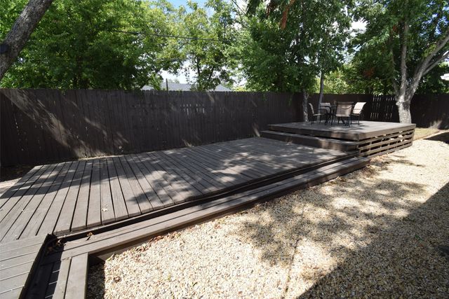 205 E 6th Street, Kaufman, TX 75142
