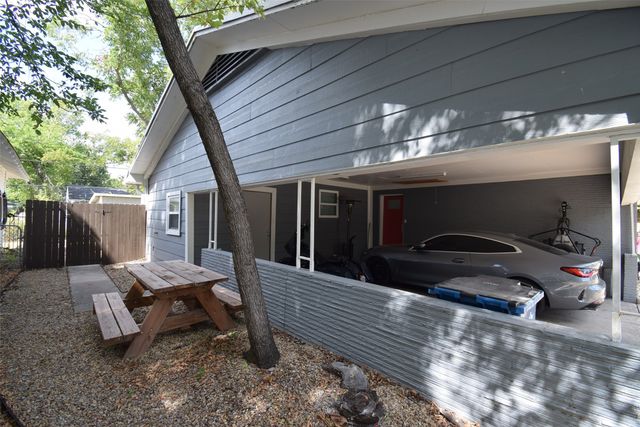 205 E 6th Street, Kaufman, TX 75142