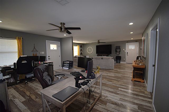 205 E 6th Street, Kaufman, TX 75142