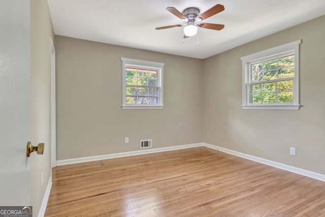 335 Kelly Drive, Fayetteville, GA 30214
