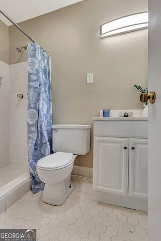 335 Kelly Drive, Fayetteville, GA 30214