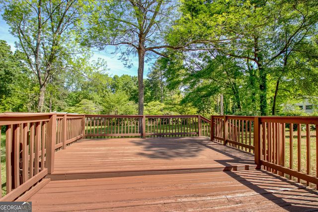 335 Kelly Drive, Fayetteville, GA 30214