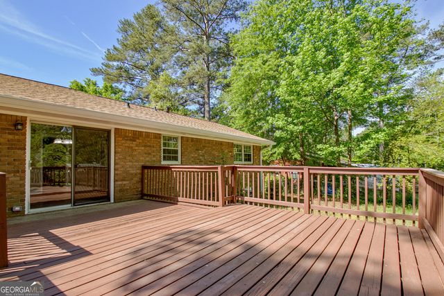 335 Kelly Drive, Fayetteville, GA 30214