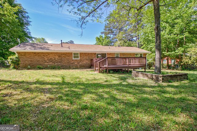 335 Kelly Drive, Fayetteville, GA 30214