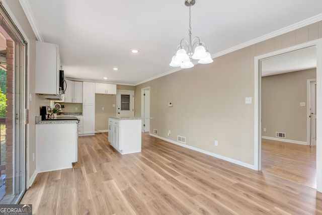 335 Kelly Drive, Fayetteville, GA 30214