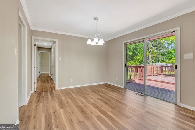 335 Kelly Drive, Fayetteville, GA 30214