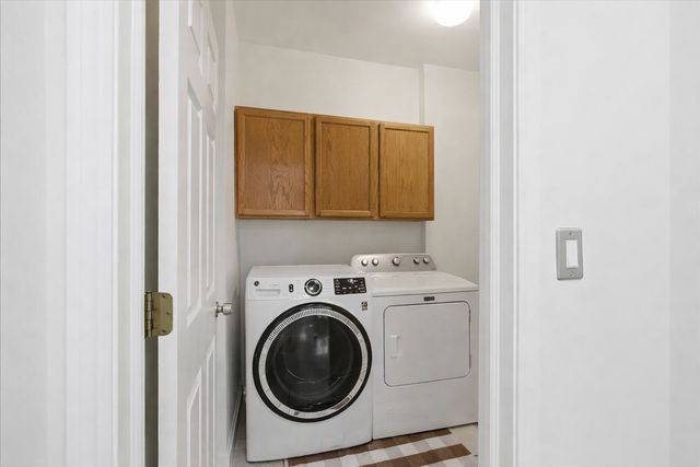 1975 Merlot Court, Wheeling, IL 60090