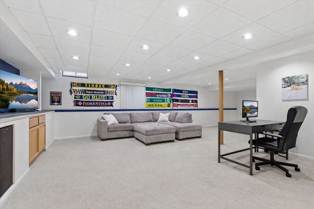 1975 Merlot Court, Wheeling, IL 60090