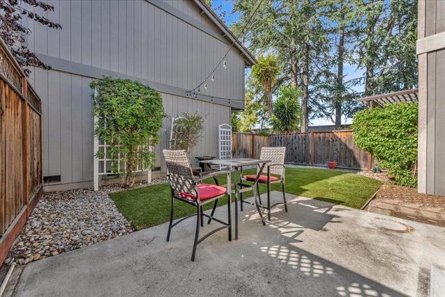 103 Hooke Lane, Los Gatos, CA 95032