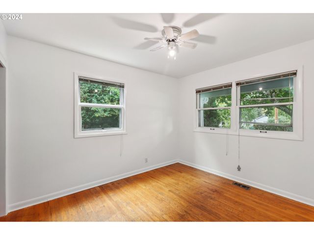 10910 Sw 74TH Ave, Portland, OR 97210
