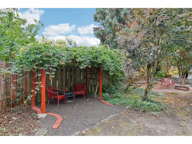 10910 Sw 74TH Ave, Portland, OR 97210