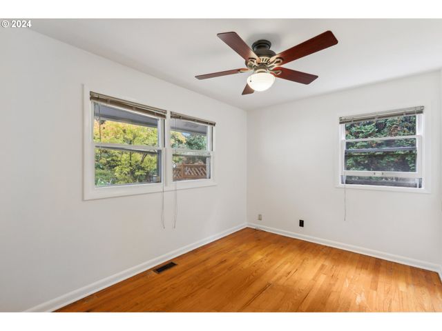 10910 Sw 74TH Ave, Portland, OR 97210