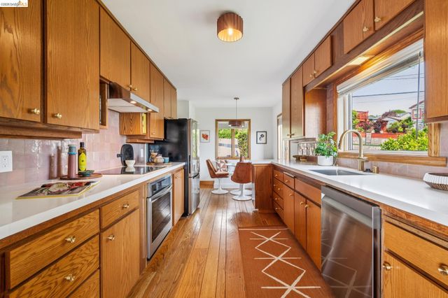 7355 Stockton Ave, El Cerrito, CA 94530
