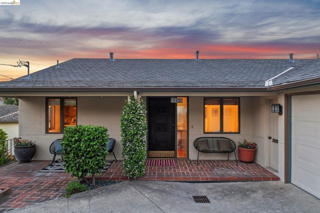 7355 Stockton Ave, El Cerrito, CA 94530
