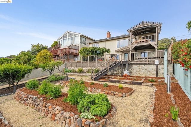 7355 Stockton Ave, El Cerrito, CA 94530