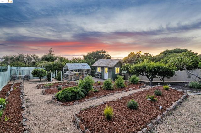 7355 Stockton Ave, El Cerrito, CA 94530