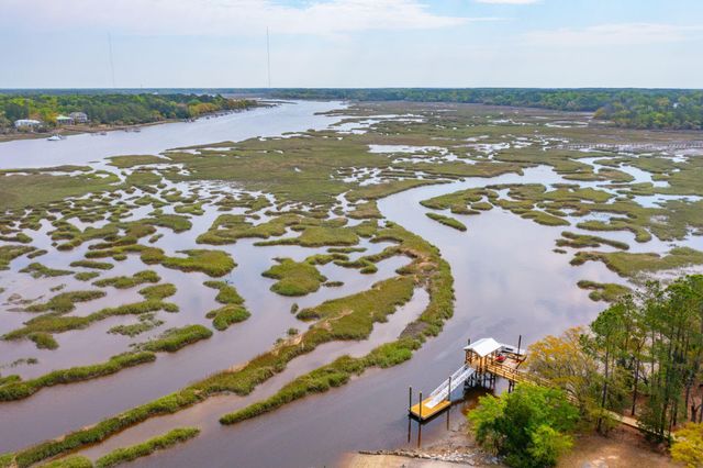 1699 Crab Bank Drive, Mount Pleasant, SC 29466