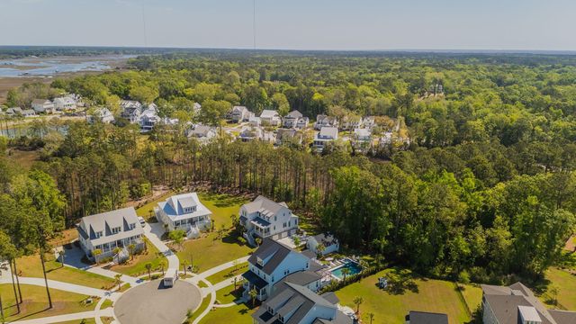 1699 Crab Bank Drive, Mount Pleasant, SC 29466