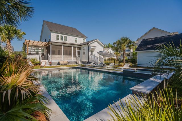 1699 Crab Bank Drive, Mount Pleasant, SC 29466