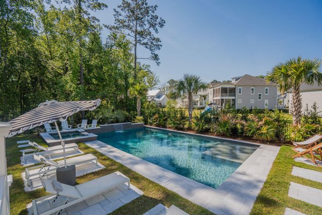 1699 Crab Bank Drive, Mount Pleasant, SC 29466