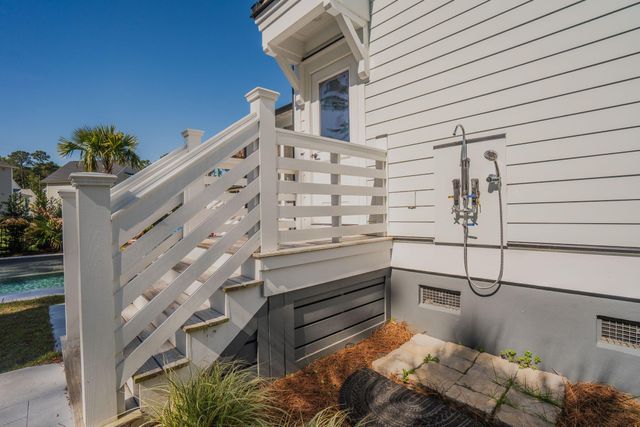 1699 Crab Bank Drive, Mount Pleasant, SC 29466