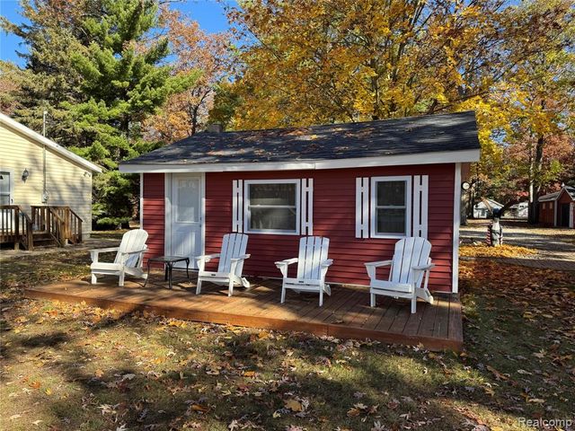 7099 Jose Lake Road, South Branch, MI 48761