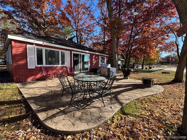 7099 Jose Lake Road, South Branch, MI 48761