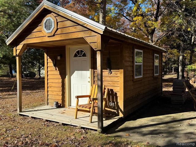 7099 Jose Lake Road, South Branch, MI 48761