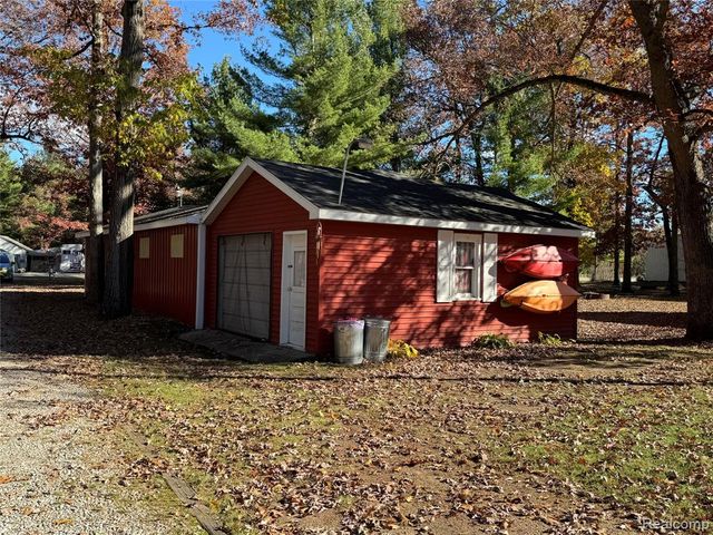 7099 Jose Lake Road, South Branch, MI 48761