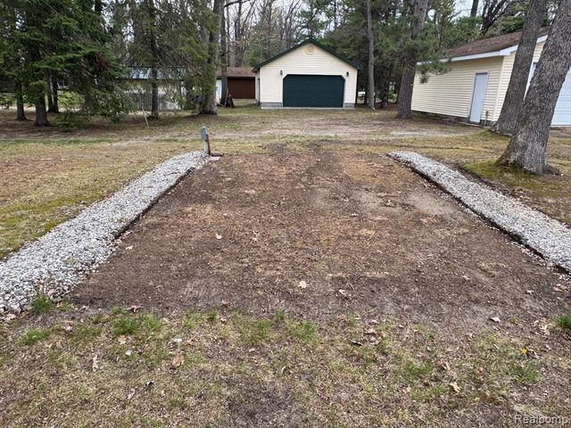 7099 Jose Lake Road, South Branch, MI 48761