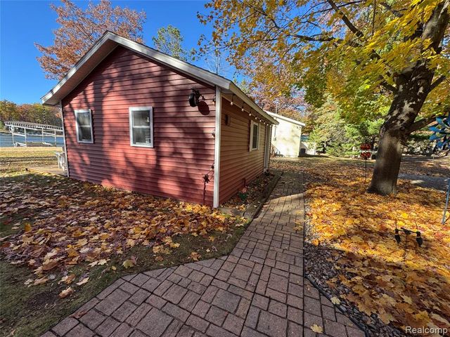 7099 Jose Lake Road, South Branch, MI 48761