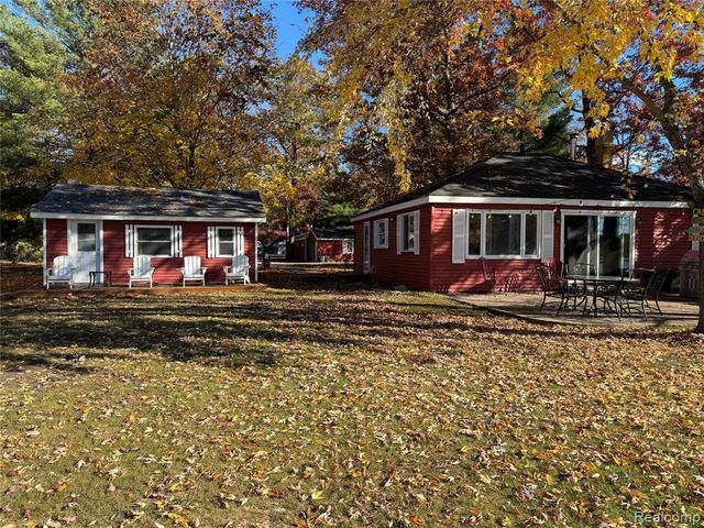 7099 Jose Lake Road, South Branch, MI 48761