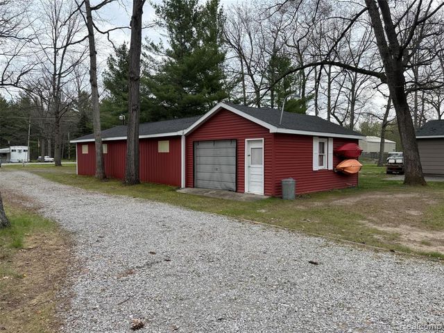 7099 Jose Lake Road, South Branch, MI 48761