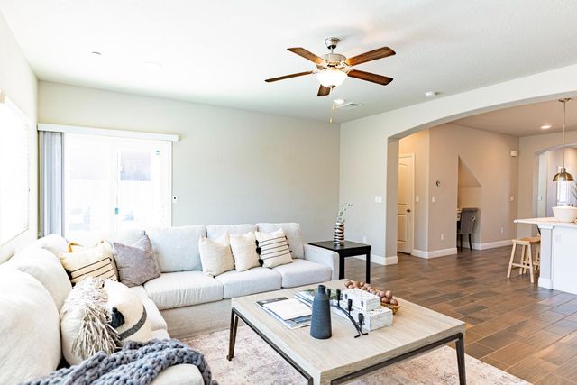 4158 Duncan Avenue, Clovis, CA 93619