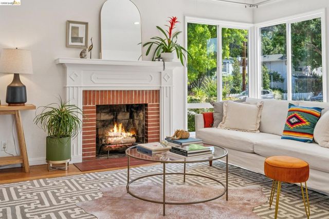 264 MARLOW DRIVE, Oakland, CA 94605