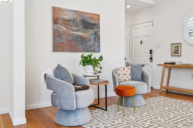 264 MARLOW DRIVE, Oakland, CA 94605