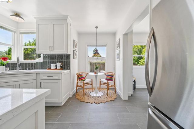 264 MARLOW DRIVE, Oakland, CA 94605