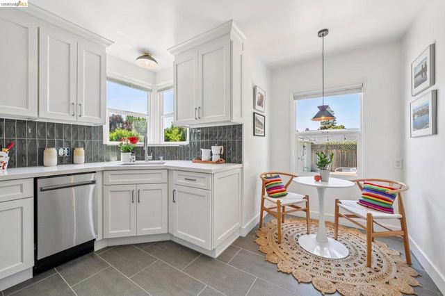 264 MARLOW DRIVE, Oakland, CA 94605