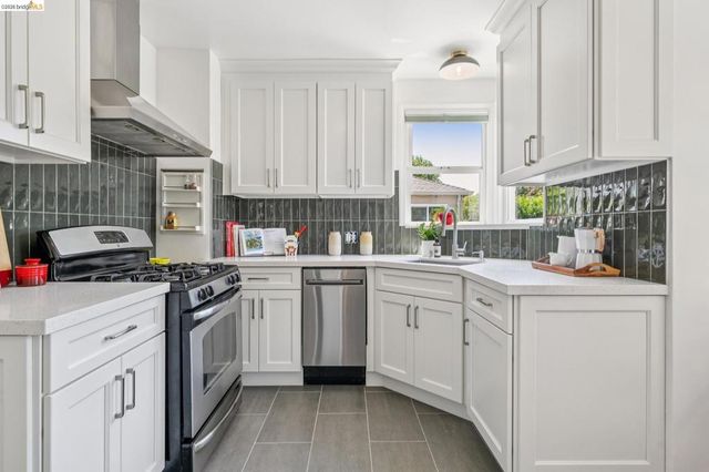 264 MARLOW DRIVE, Oakland, CA 94605