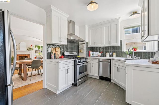 264 MARLOW DRIVE, Oakland, CA 94605