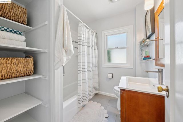 264 MARLOW DRIVE, Oakland, CA 94605