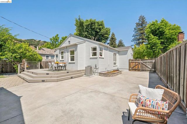 264 MARLOW DRIVE, Oakland, CA 94605